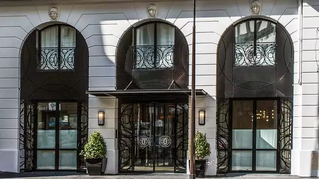 Séjour spa dans un hôtel chic et épuré à deux pas des Champs-Elysées