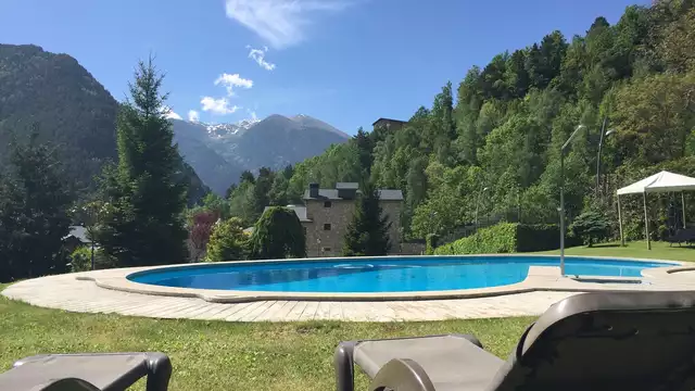Virée relax en Andorre : avec petit déjeuner et accès aux thermes