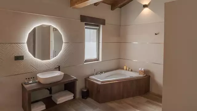Détendez-vous dans un hôtel de campagne des Asturies dans une chambre avec jacuzzi privé