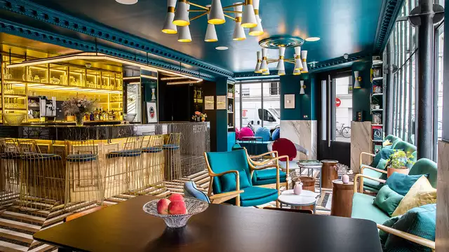 Estancia excepcional en París con cena gourmet en el Sena