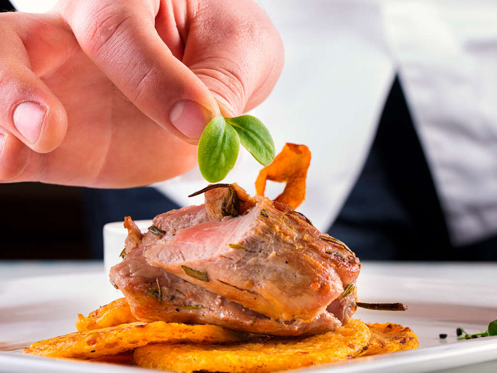 Escapade gastronomique dans le centre d'Almeria avec un menu de dégustation et plus encore - 4* - 23