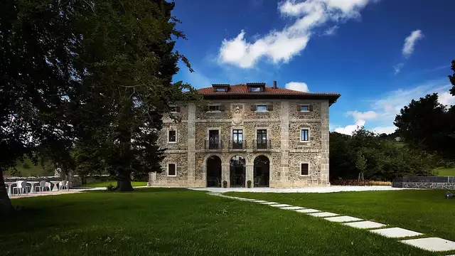 Escapada gourmet con menú degustación y habitación en el interior de Gipuzkoa, País Vasco