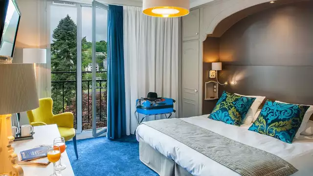 Disfruta de Lourdes en un hotel de lujo