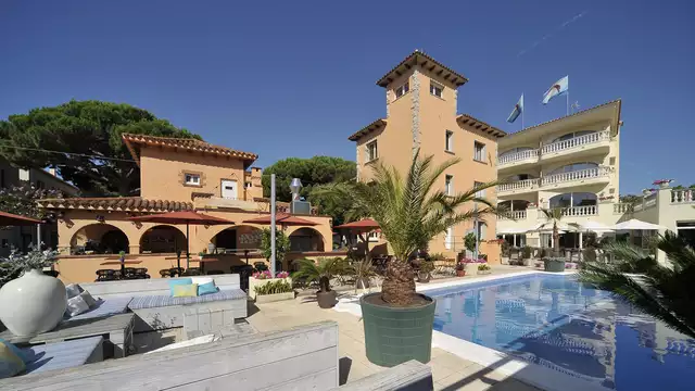 Détente en appartement moderne 3 chambres sur la Costa Brava, jusqu'à 6 adultes