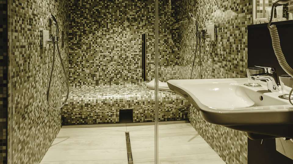 Verblijf in een suite met prive hamam in Luik aan de oevers van de Maas