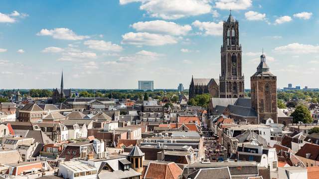 Deliciosa noche en un edificio histórico en Utrecht