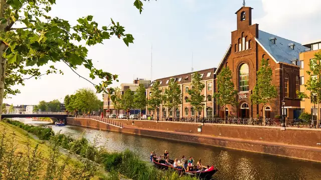 Deliziosa notte in un edificio storico a Utrecht