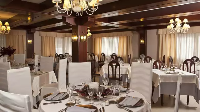Familie-uitje met diner in de prachtige hoekjes van Pontevedra