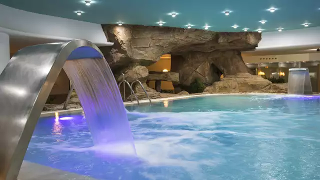 Weekend de luxe diner degustation spa et cava en hotel face a la mer