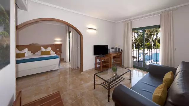 Escapada en Junior suite con cena y spa en Alicante