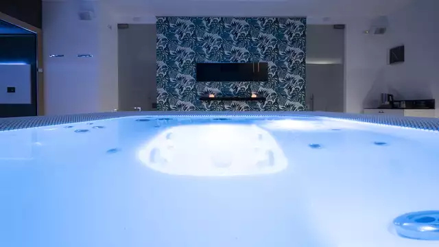 Offerta romantica ad Alcamo in Suite deluxe con accesso spa privato e rituale relax
