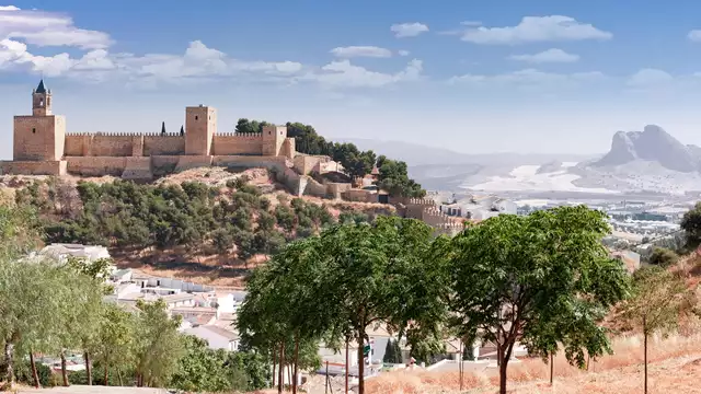 Escapada gastronómica con cena y vistas a Antequera