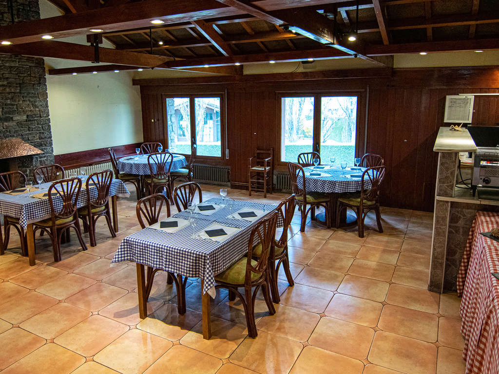 Romantisme avec dîner au coeur de la vallée de la Cerdanya - 2* - 4