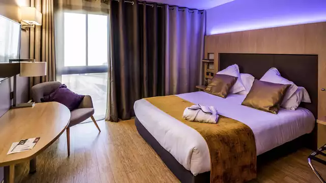 4* y habitación Privilège para descubrir Montpellier