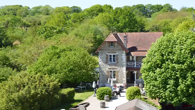 Séjour au vert dans un domaine avec spa, massage et dîner