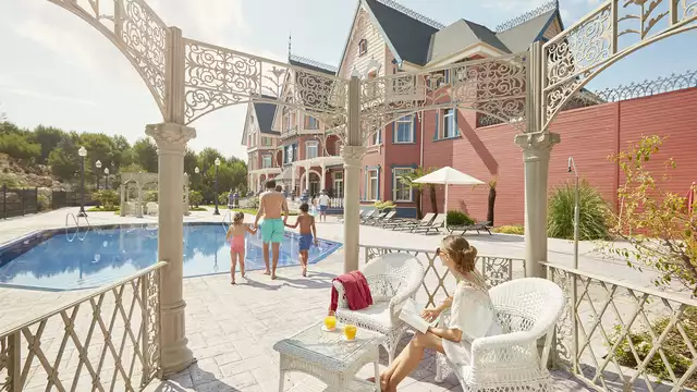 Profitez-en avec votre famille et sejournez a Portaventura World avec des billets pour les parcs