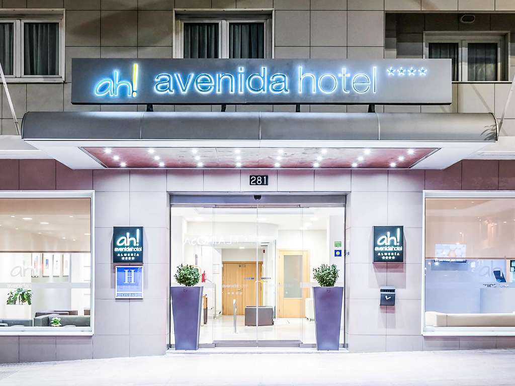 Escapade gastronomique dans le centre d'Almeria avec un menu de dégustation et plus encore - 4* - 2