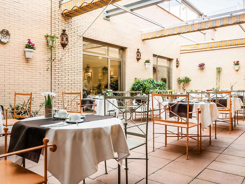 Escapade gastronomique dans le centre d'Almeria avec un menu de dégustation et plus encore - 4* - 7