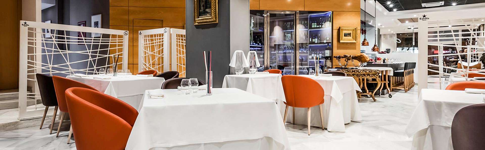 Escapade gastronomique dans le centre d'Almeria avec un menu de dégustation et plus encore
