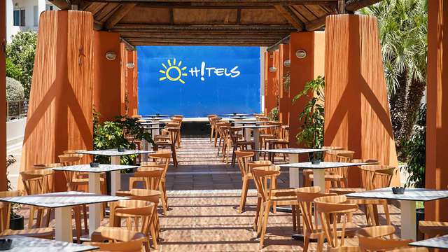 Alojate en un resort en Cabo de Gata en pension completa con spa ilimitado y un nino gratis