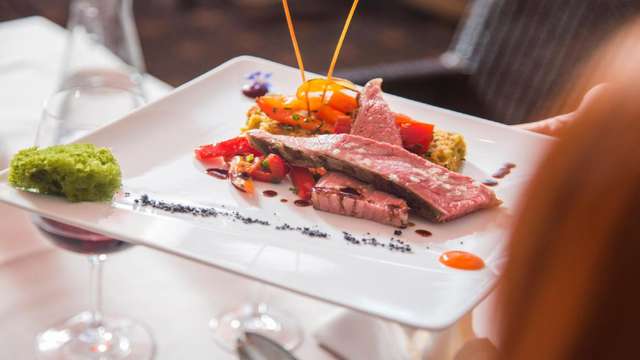 Plaisir pur dans la Forêt-Noire avec dîner et spa