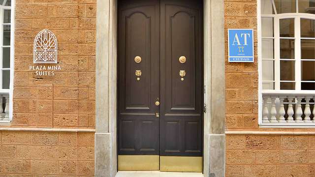 Plaza Mina Suites inactivo