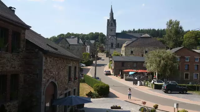 Ontdekkingspakket met grotten van Han en wandelroute inbegrepen