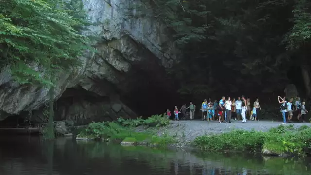 Un voyage au centre de la terre à la découverte de nombreux trésors géologiques…