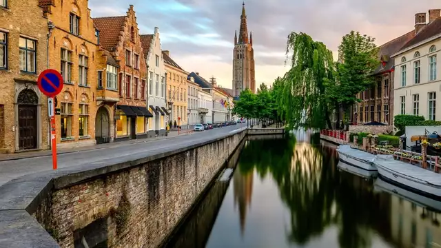 Soggiorno perfetto a Bruges con mezza pensione