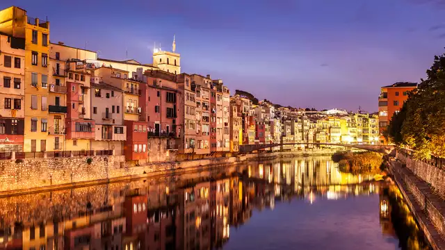 Escapada gastronómica a Girona con cena y zona relax