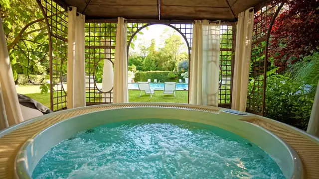 Escapade dans un ancien logis seigneurial en Provence
