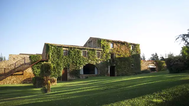 Escapada en la Costa Brava: Con cena en un hotel con encanto en Pals