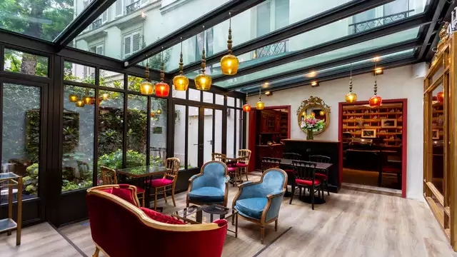 Romanticismo en un hotel de encanto parisino