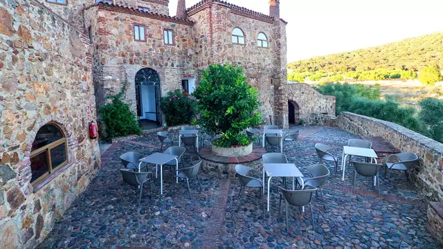 Romanticismo y vino en la provincia de Badajoz, con visita a una bodega