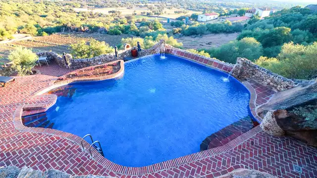 Romanticismo y vino en la provincia de Badajoz, con visita a una bodega