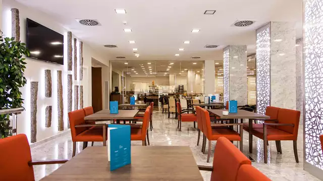 Solden! Romantische reis in Granada met cava, chocolaatjes, kamerupgrade en nog veel meer