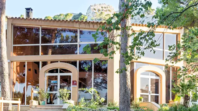 Estancia en un entorno excepcional con desayuno cerca de Salon-de-Provence