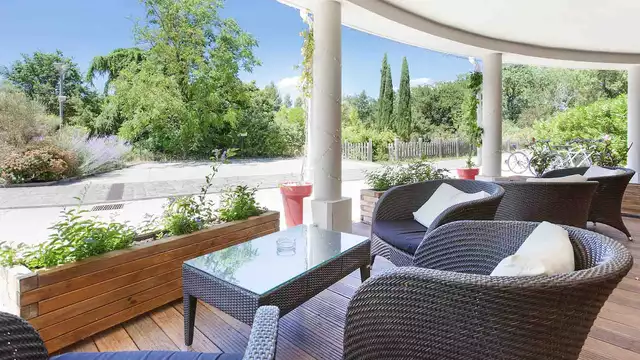 Escapada relajante y romántica entre árboles en la Provenza en hotel de 4*