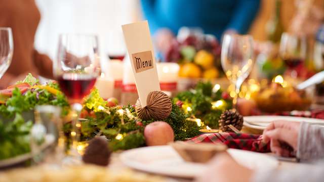 1 Dîner du réveillon du jour de l'an 5 plats pour 2 adultes