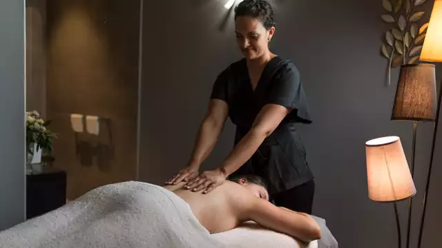 Soggiorno relax con accesso spa e massaggio a Carcassonne