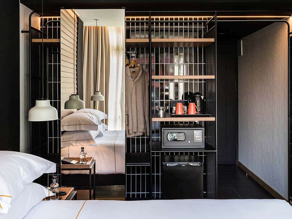 Séjournez à l'emblématique hôtel Casa Elliot, petit-déjeuner inclus, dans le centre de Barcelone. - 4* - 3