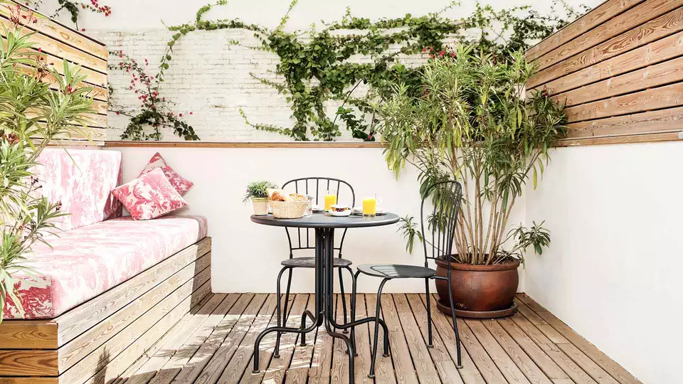 Descubre Barcelona en un moderno y centrico hotel
