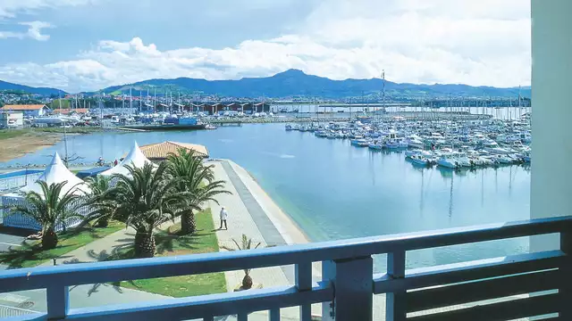 Excursion dans un environnement de rêve à Hendaye en bord de mer