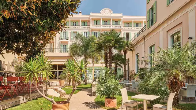 Escapada en la costa en Menton con cena