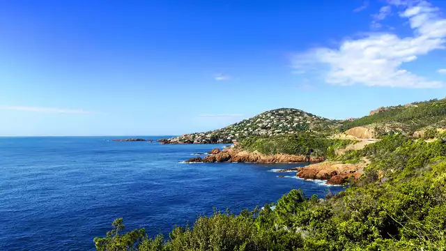 Séjour agréable à plusieurs face à la mer de Saint-Raphaël