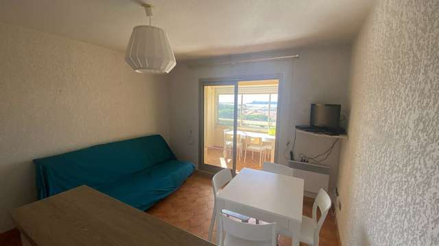 Appartement front de mer dans domaine avec piscine et tennis