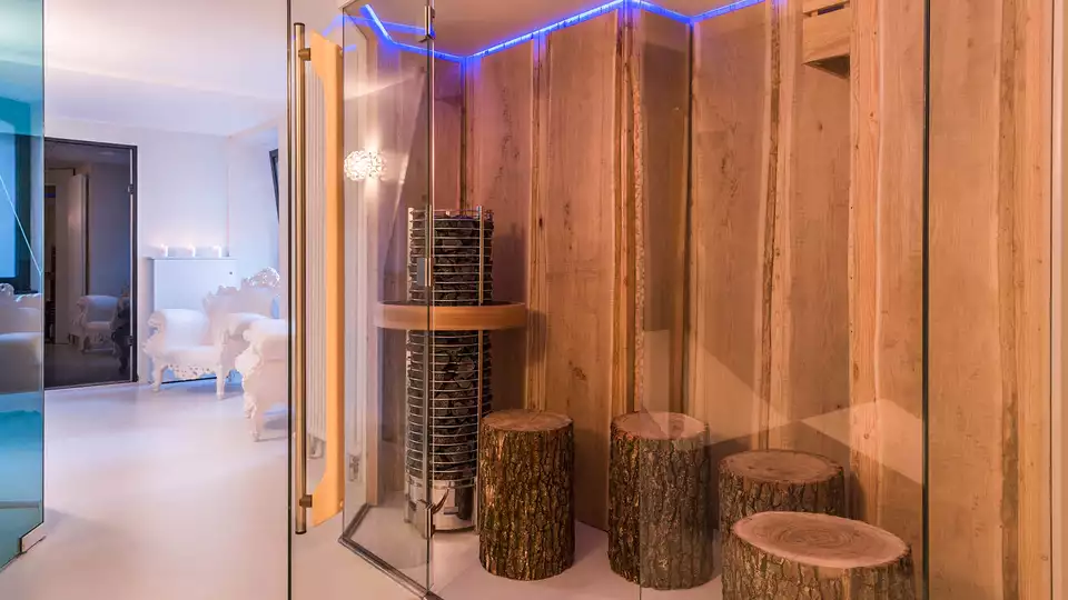 Sejour chic et design a Nantes avec acces prive au SPA