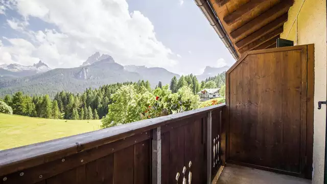 Montagna in Famiglia, camera tripla in mezza pensione a Cortina D'Ampezzo (da tre notti)