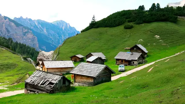 Séjour en chambre triple au cœur des Dolomites d'Ampezzo