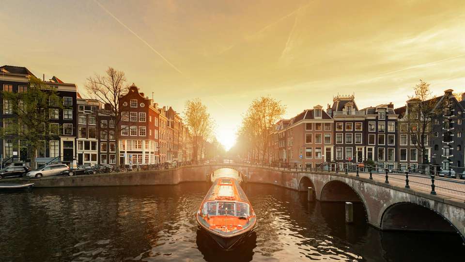 Postillion Hotel & Convention Centre Amsterdam